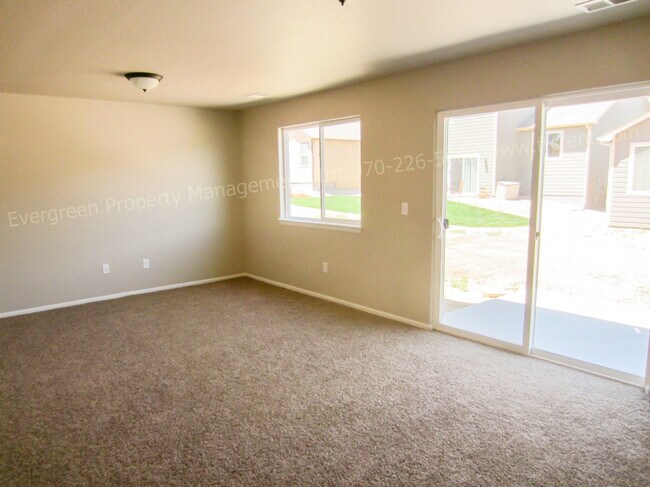 Building Photo - Lock in the Rent through 2026! Beautiful 3...