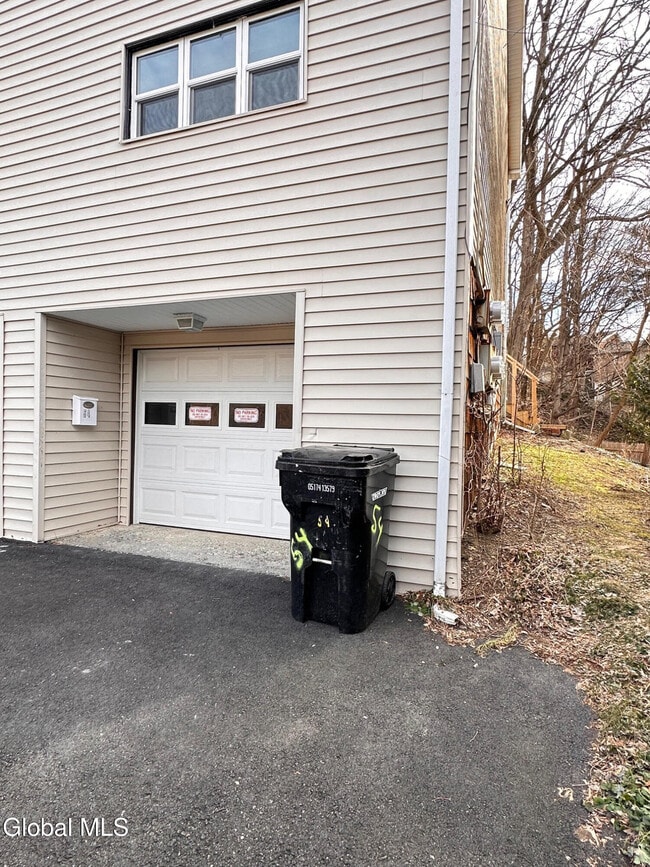 Building Photo - 54 Northern Dr