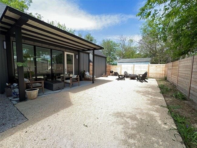 Building Photo - 7809 Mullen Dr
