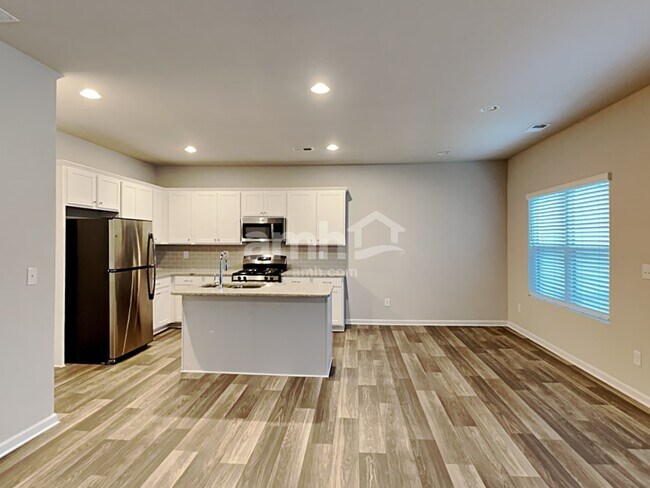 Foto del edificio - 373 Winston Cir