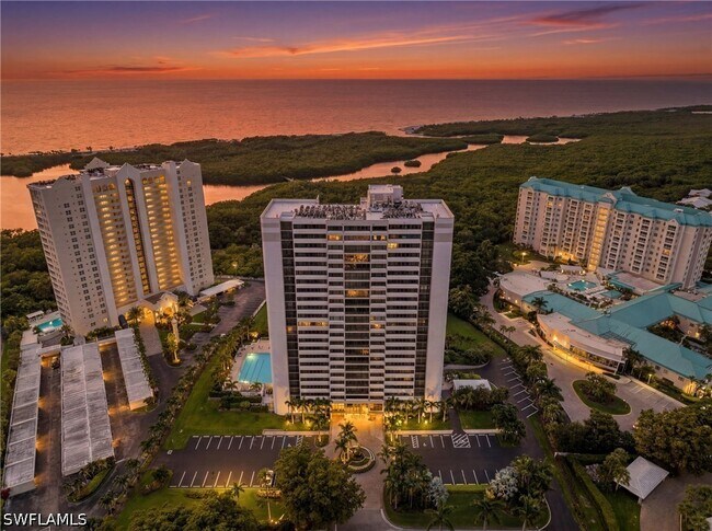 Foto del edificio - 5601 Turtle Bay Dr
