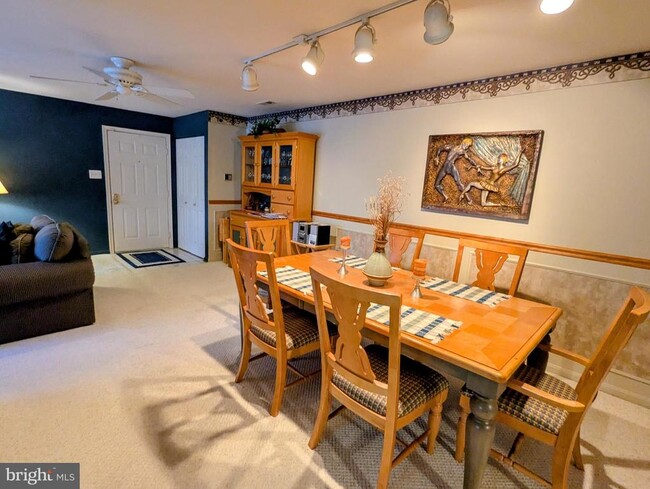 Foto del edificio - 14217 Quail Crk Wy