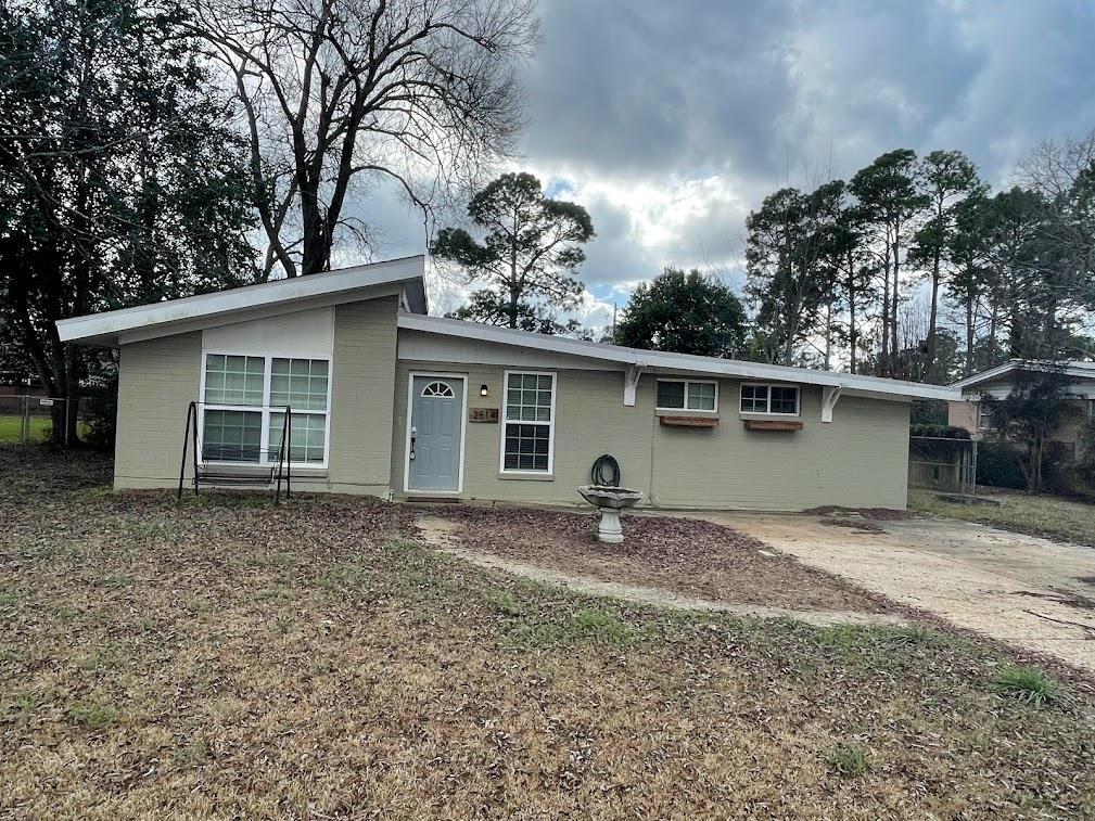 2514 Whispering Pines Rd, Albany, GA 31707 House Rental in Albany, GA