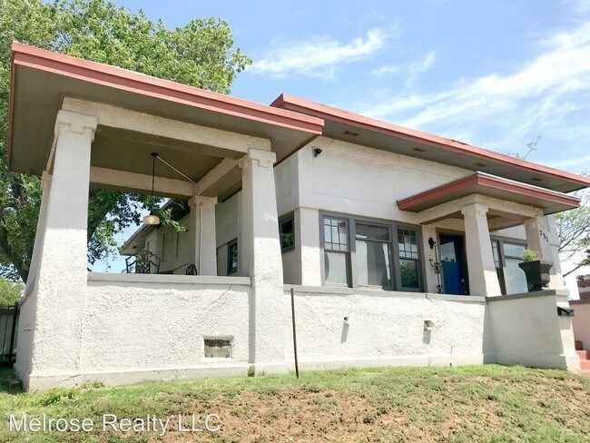 Building Photo - 2 br, 2 bath House - 731 NW 8th Street