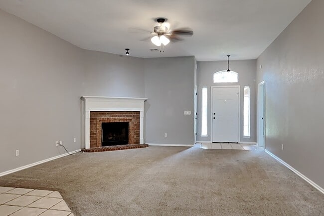 Photo - 1717 SW 32nd St House