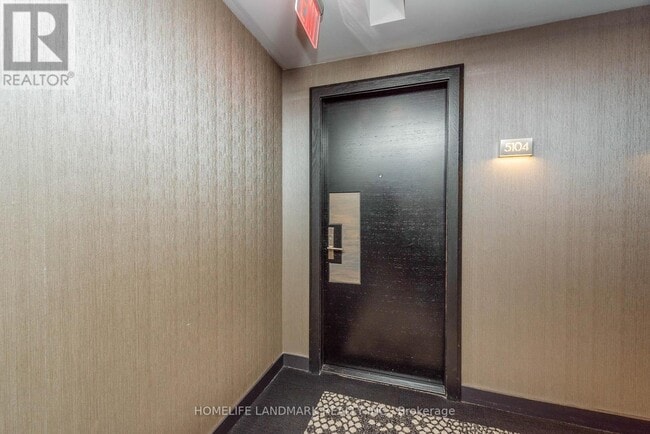 Photo du bâtiment - 1080 Bay St.