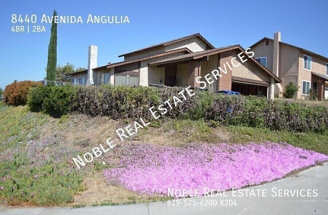 Foto del edificio - 8440 Avenida Angulia