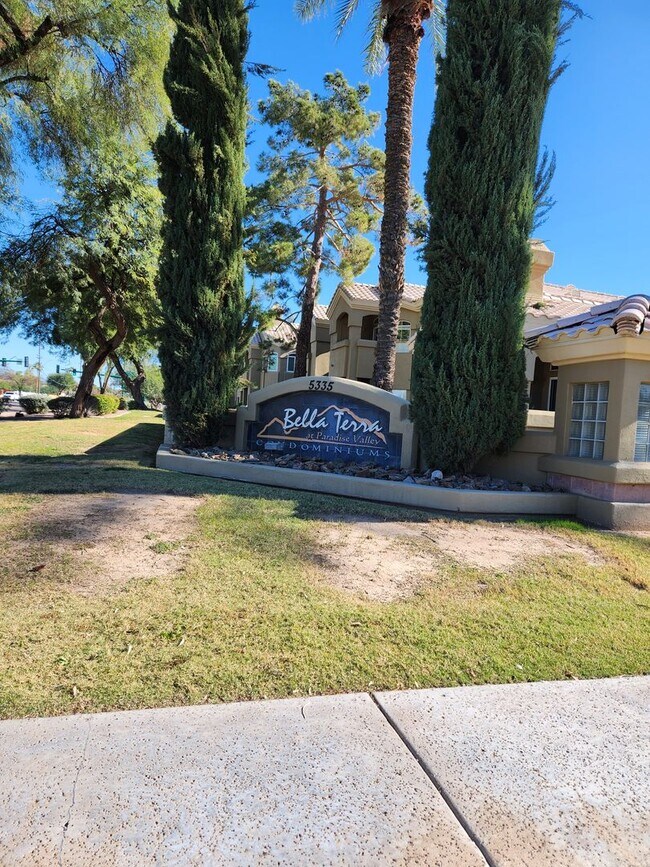 Building Photo - 5335 E Shea Blvd