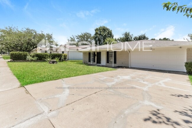 Photo - 2832 Lago Vista Loop (Irving, TX) Apartments