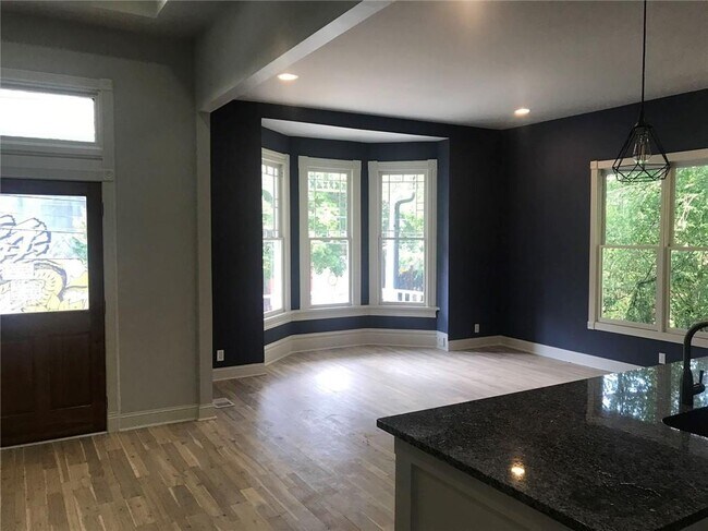 Foto del edificio - 653 Wylie St SE