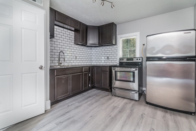Photo - 511 Gresham Park Dr (Marietta, GA) Apartment