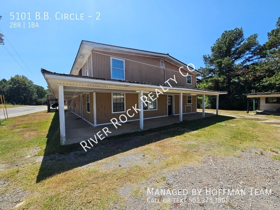 Primary Photo - 5101 B.B. Circle-2
