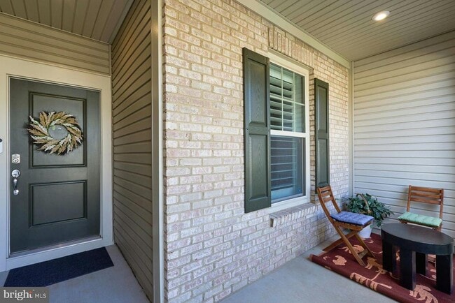 Foto del edificio - 15563 Blue Lotus Ln