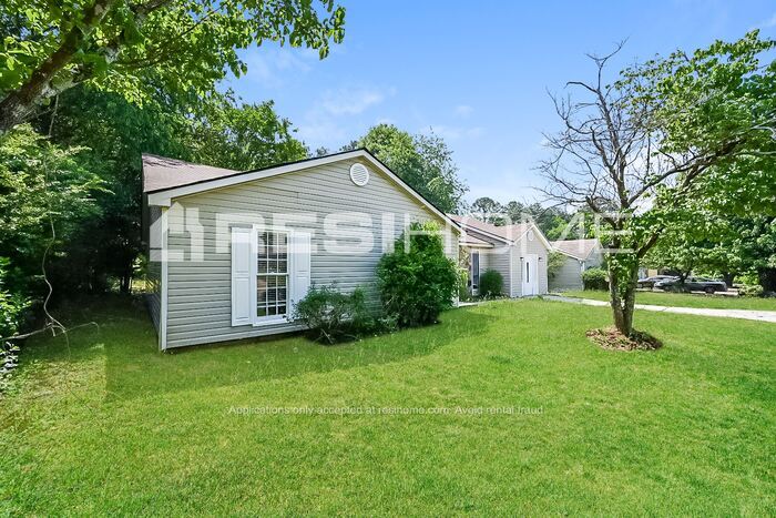 Photo - 5552 Phillips Dr (Morrow, GA)