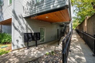 Building Photo - 4620 N Maryland Ave