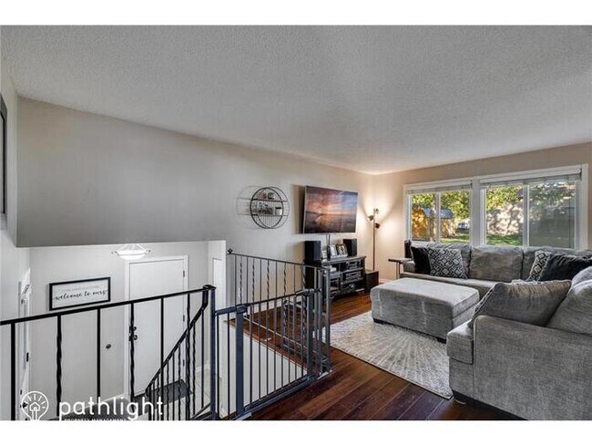 Building Photo - 1442 Laurel Avenue, Saint Paul Park, MN, 5...