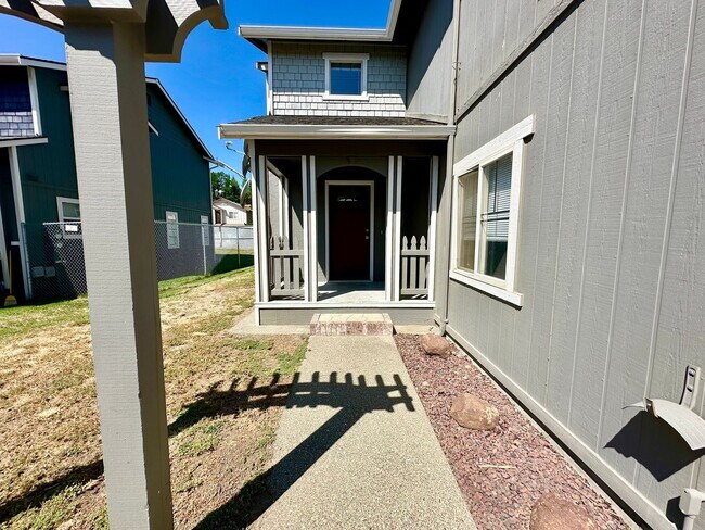 Foto del edificio - 2107 Yellowstone St