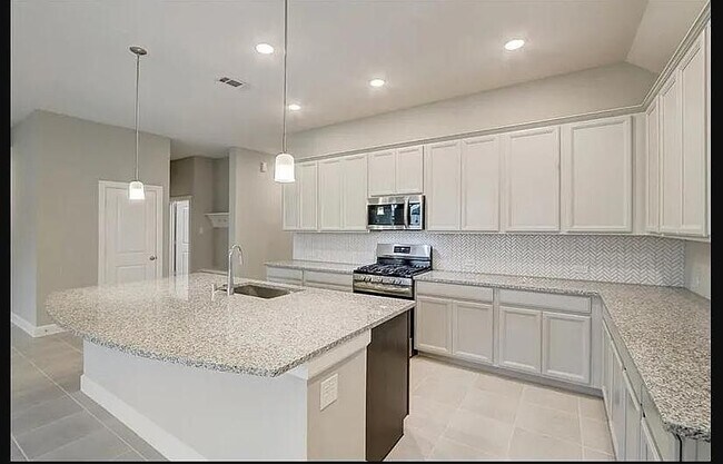 Foto del edificio - 5831 Turquoise Hl Ln