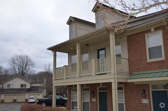 Building Photo - 474 Village Dr