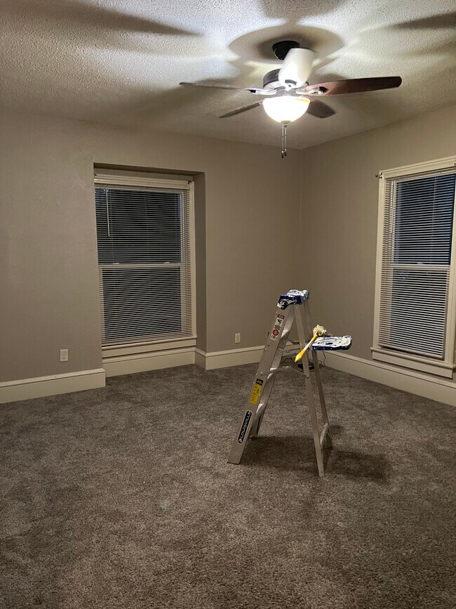 516 S D St, Oskaloosa, IA 52577 Apartments in Oskaloosa, IA