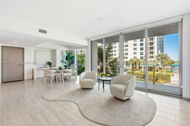 Foto del edificio - 10281 W Bay Harbor Dr