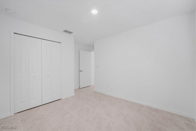 Building Photo - 2224 NW 23rd Terrace