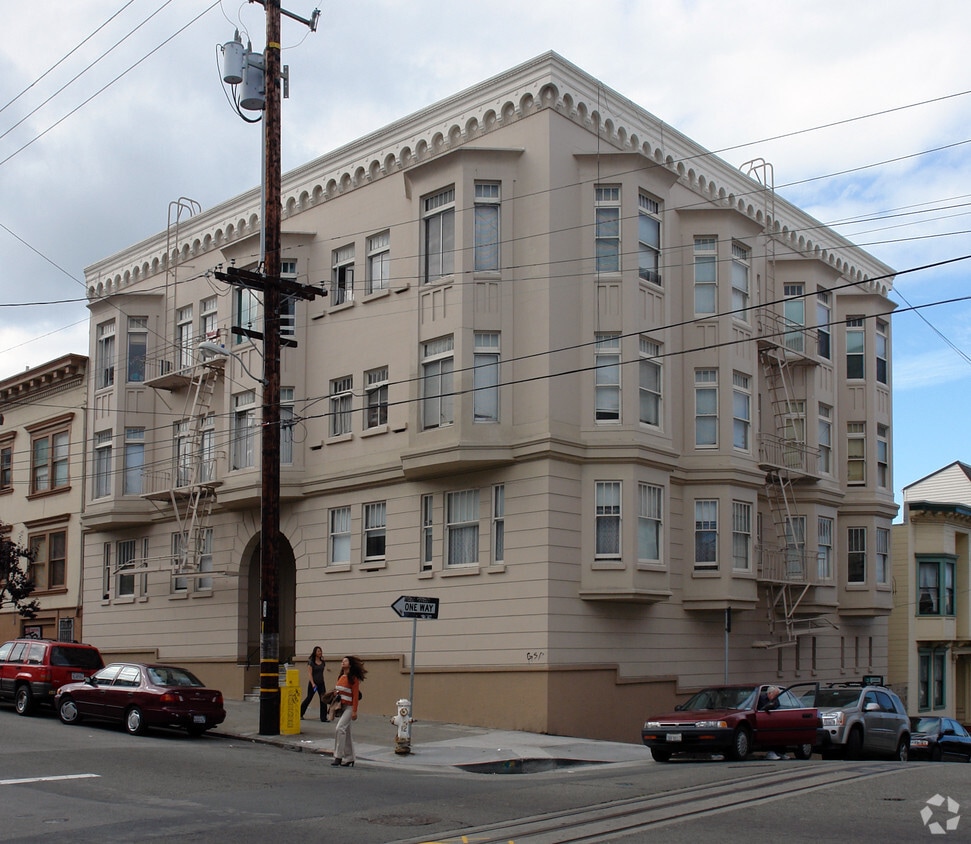 Building Photo - 1399 Leavenworth St
