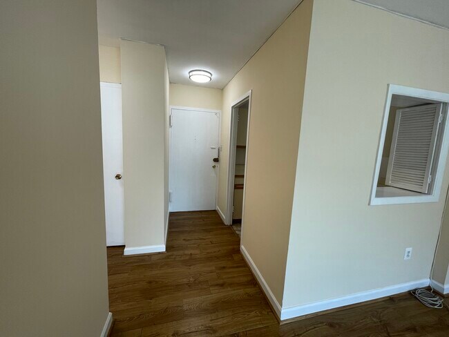 Foto del edificio - 1021 Arlington Blvd