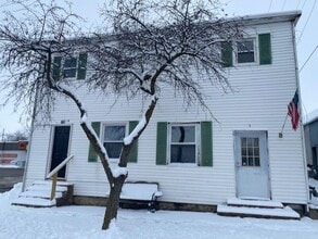 Building Photo - 124 S Chillicothe St