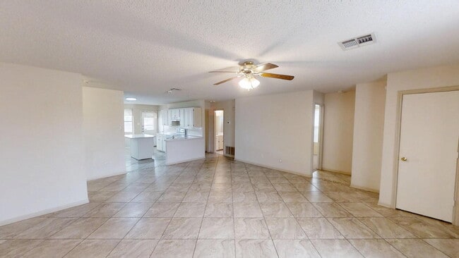Foto del edificio - "Spacious 4-Bedroom Retreat with 2 Baths in Prime Killeen Location – 1,590 Sq Ft of Comfort!"