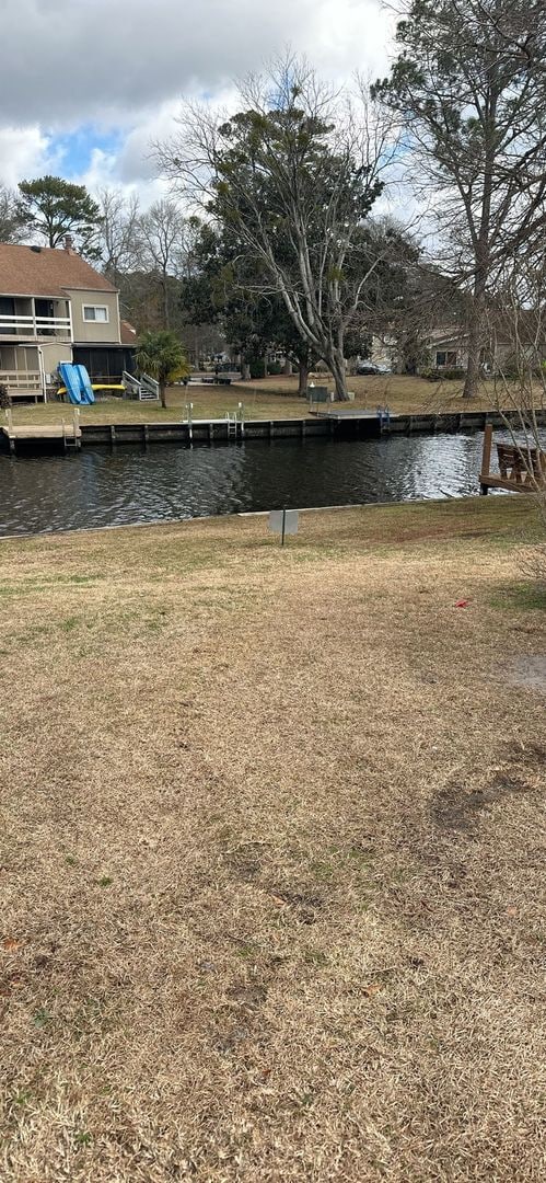 Building Photo - Waterfront Townhome