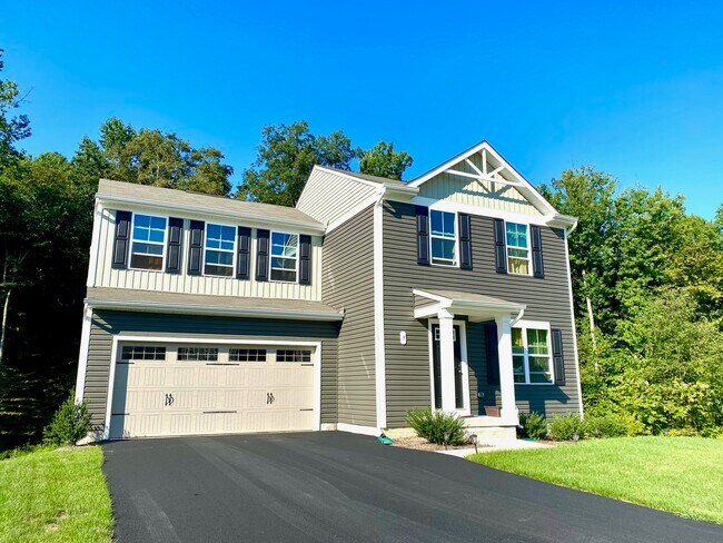 Building Photo - 9 Tilia Dr