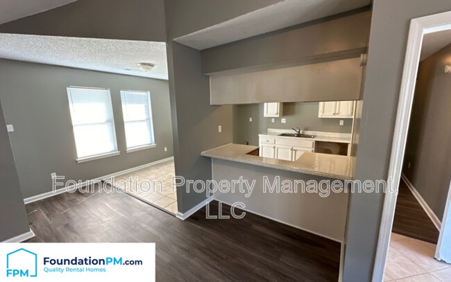 Foto del edificio - 961 Chesterton Dr