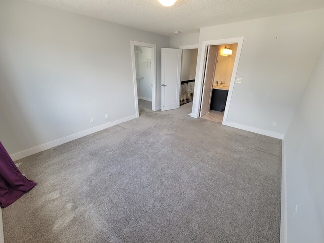 Building Photo - 4835 Wright Dr SW
