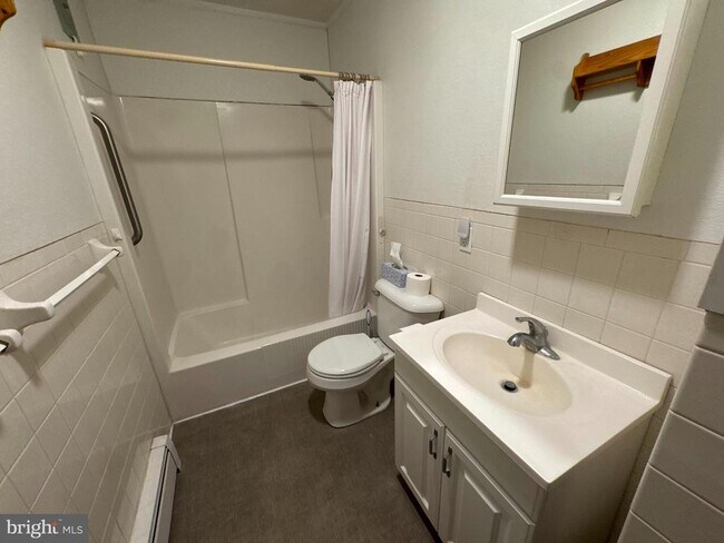 Foto del edificio - 43 S Main St