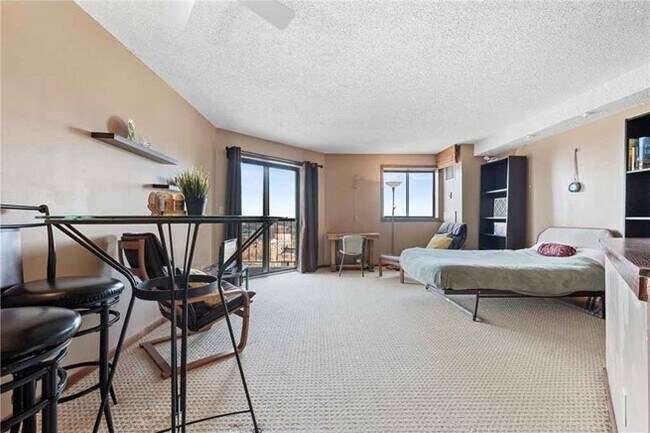 Foto del edificio - 78 10th St E