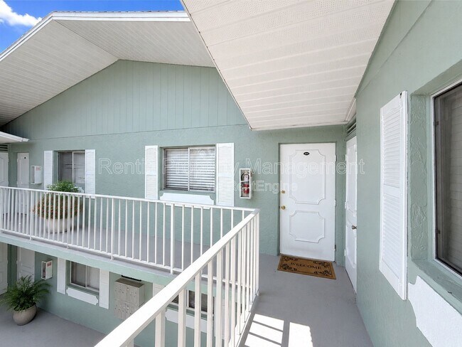 Building Photo - 8093 Country Rd