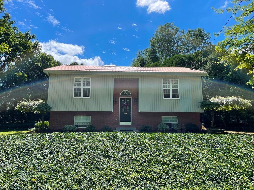 5435 Louise Ave, Edinboro, PA 16412 House Rental in Edinboro, PA