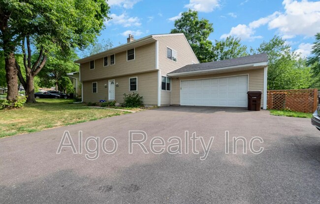 Foto del edificio - 3620-3630 Louisiana Ave N