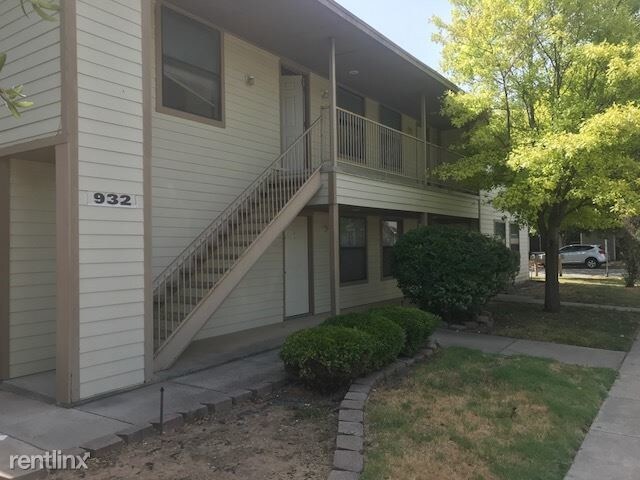 Building Photo - 1 br, 1 bath Apartment - Rosebud Apartments