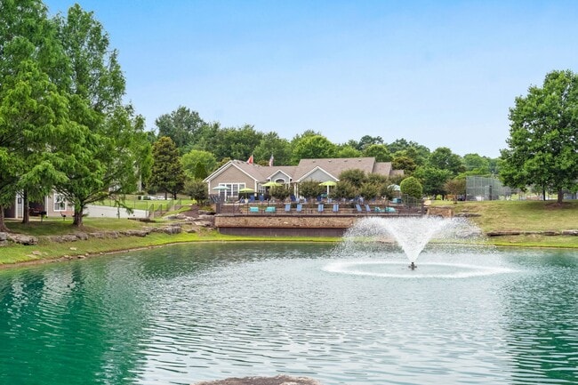 Windsor Park Apartments for Rent with High Ceilings - Columbia, TN ... - Penthouse Apartments With High Ceilings In Columbia