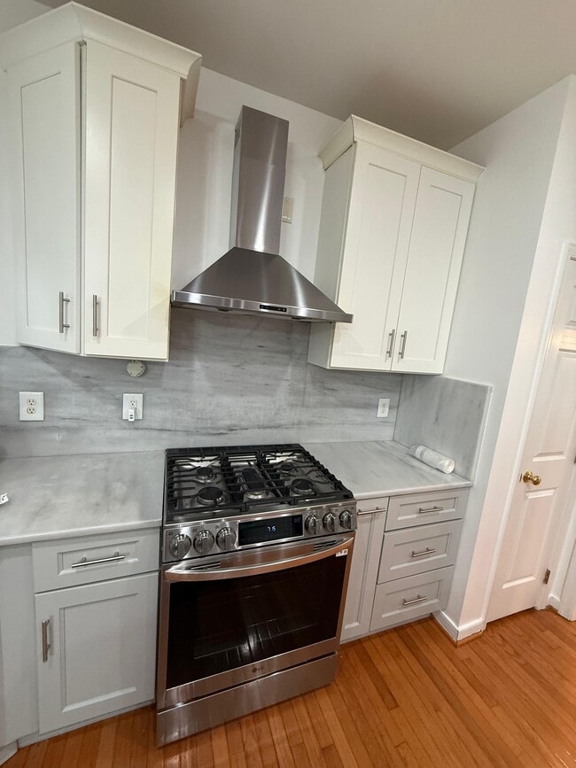 Building Photo - 9301 Olde Mill Pond Dr