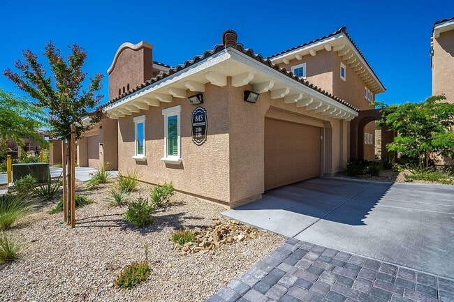 Building Photo - 845 Pantara Pl