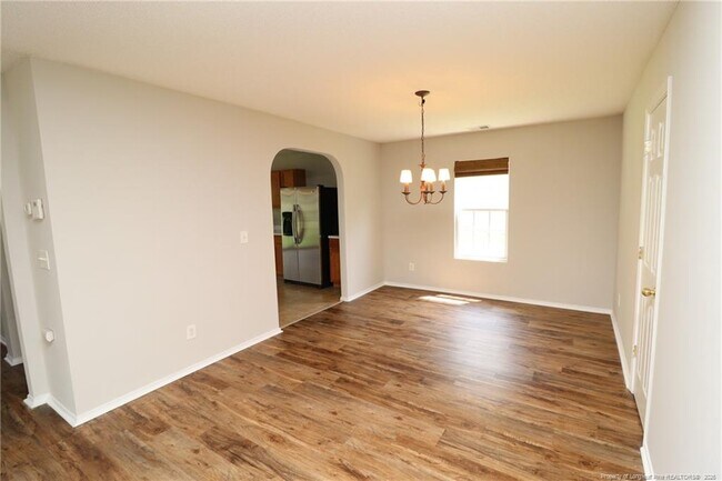 Building Photo - 5 Bellmore Ct