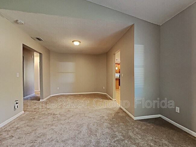 Foto del edificio - 3410 King Richard Ct