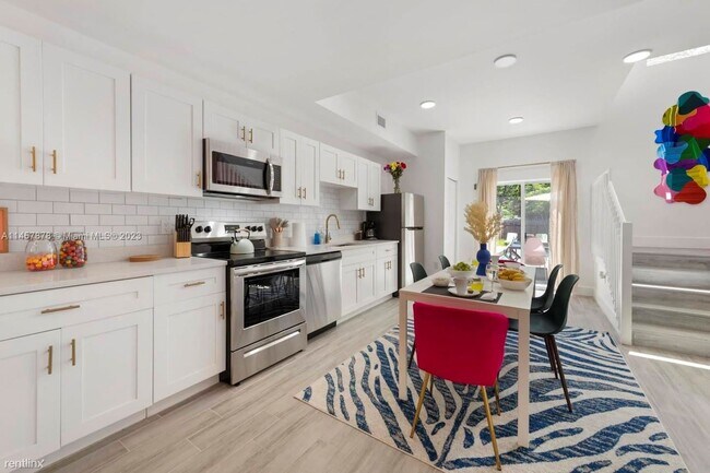 Foto del edificio - 3 br, 2.5 bath House - 5125 NW 5th Avenue 0