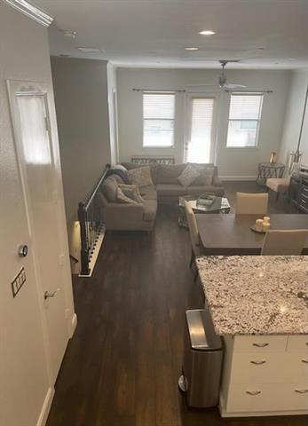 Foto del edificio - 3110 Ross Ave