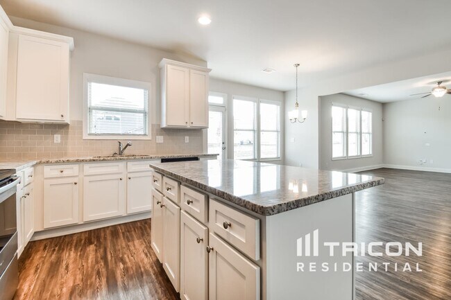 Building Photo - 4094 Evelyn View Ct