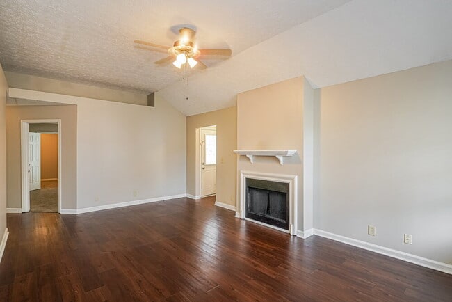 Building Photo - 4020 Calumet Dr