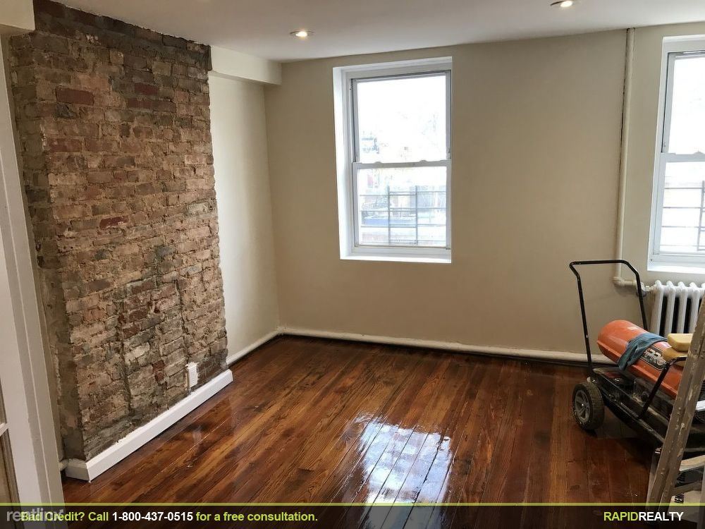 Building Photo - 43 E 32nd St